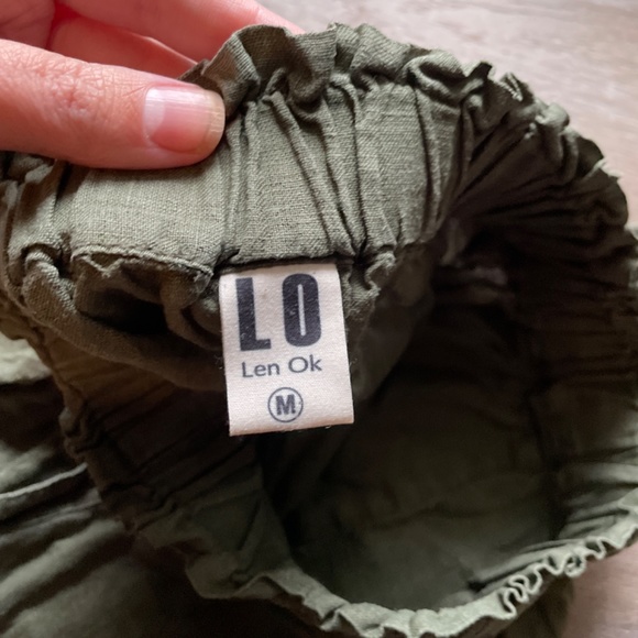 Lenok Medium Cuffed Shorts - Picture 3 of 3